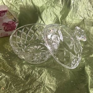 Crystal 💎 bowl with Lid